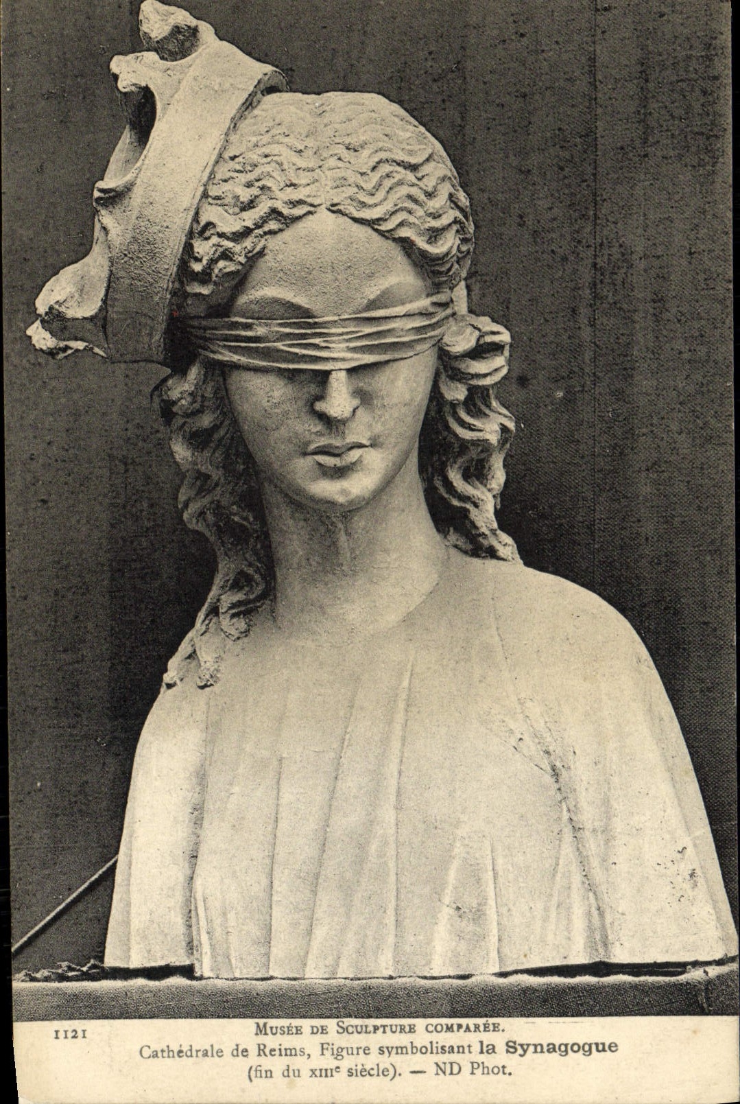 CPA Musee De Sculpture Comparee Cathedrale De Reims Figure symbolisant la Synagogue