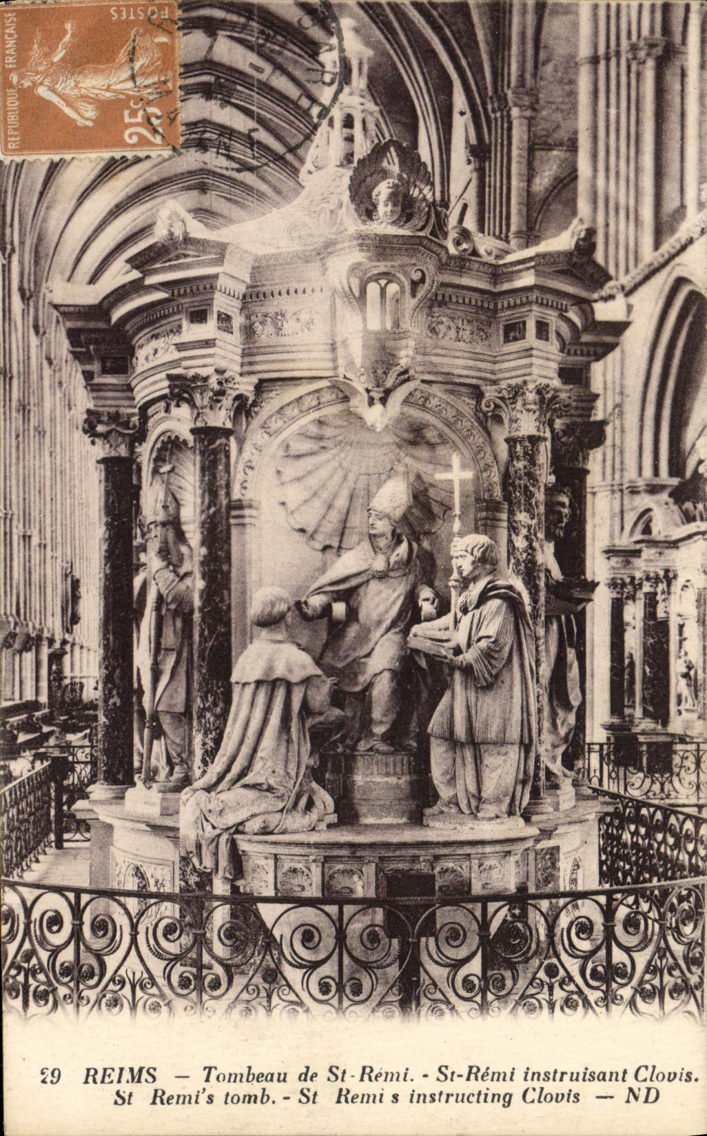 CPA Reims Tombeau De St Remi instruisant Clovis