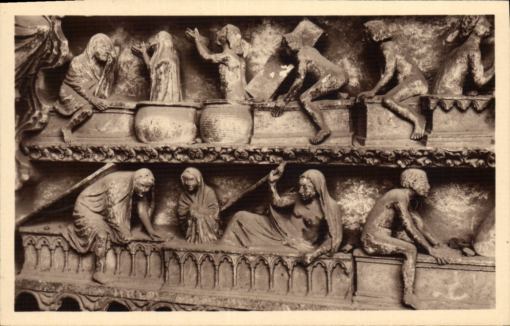 VINTAGE POSTCARD the Cathedral Of Rheims Gate Of the Last Judgment Deaths Leaving the Tomb
