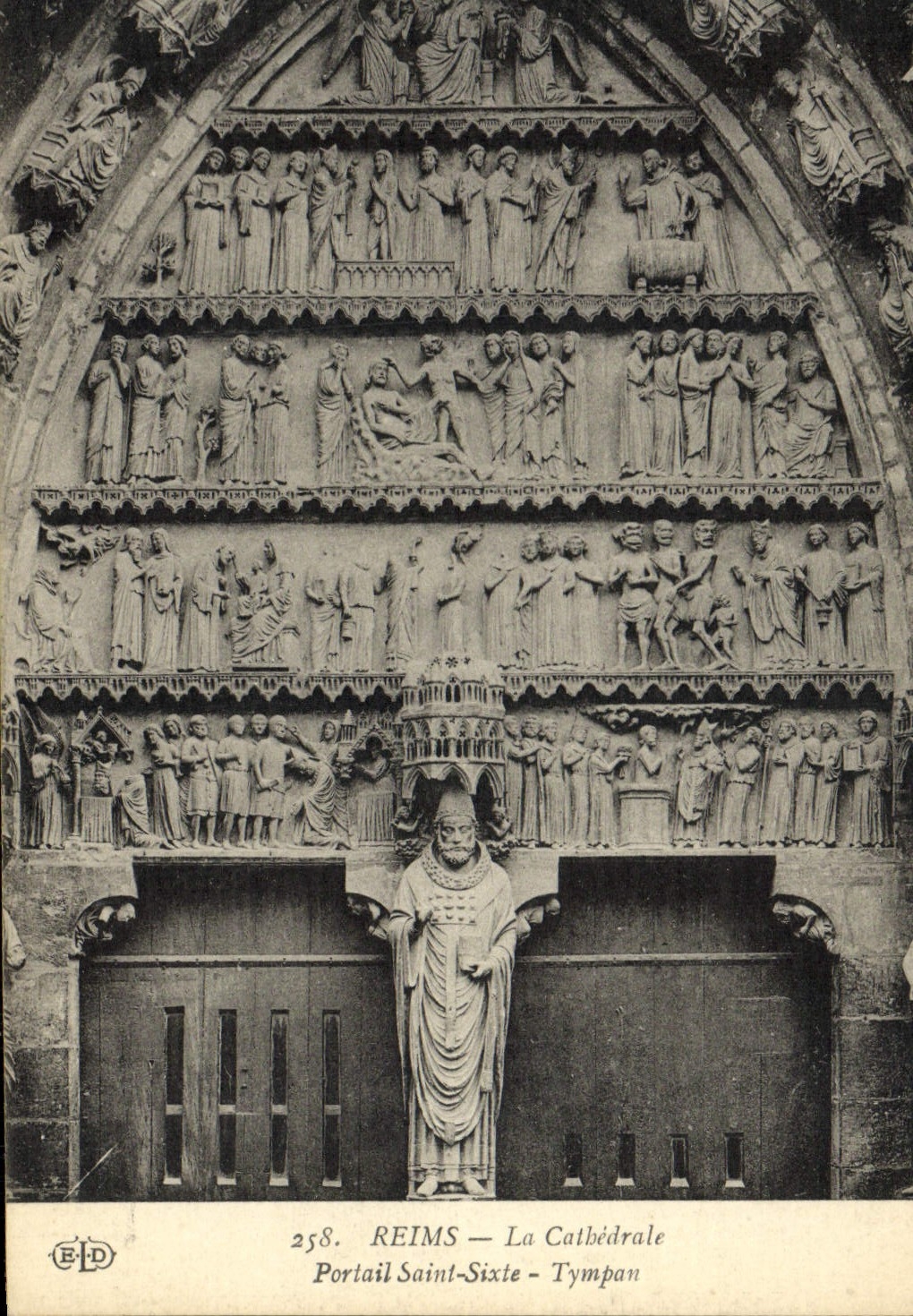 CPA Reims La Cathedrale Portail Saint Sixte Tympan