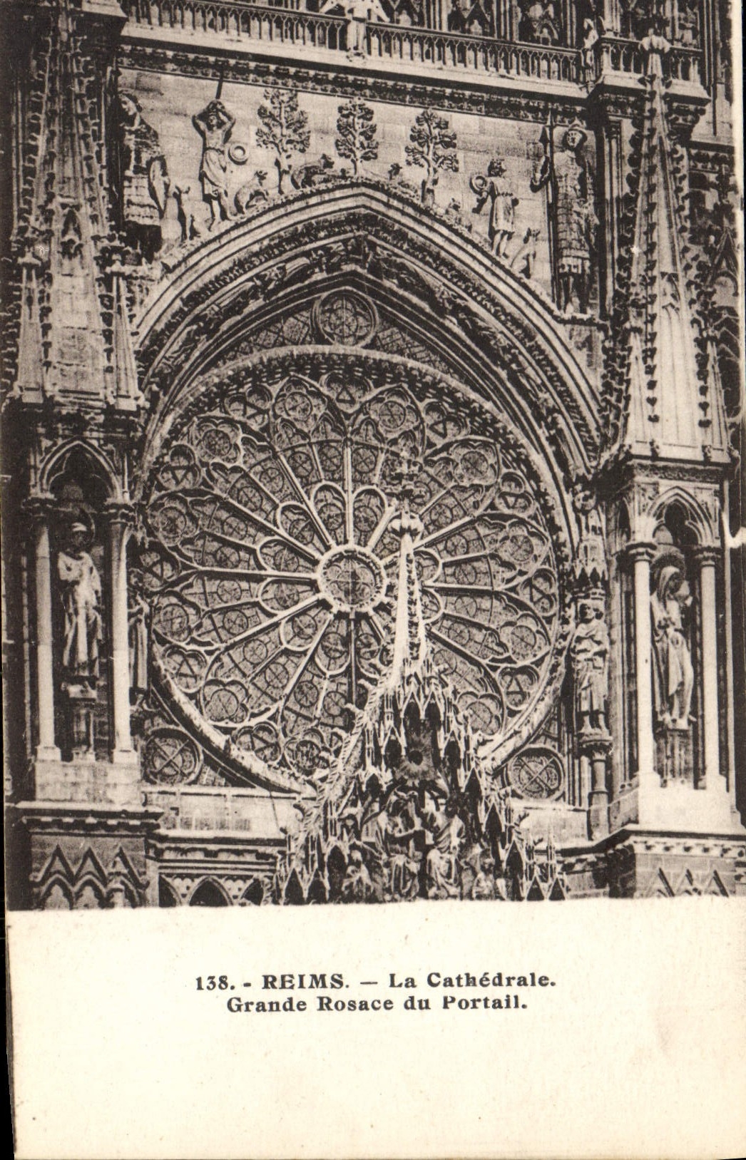 CPA Reims La Cathedrale Grande Rosacc Du Portail