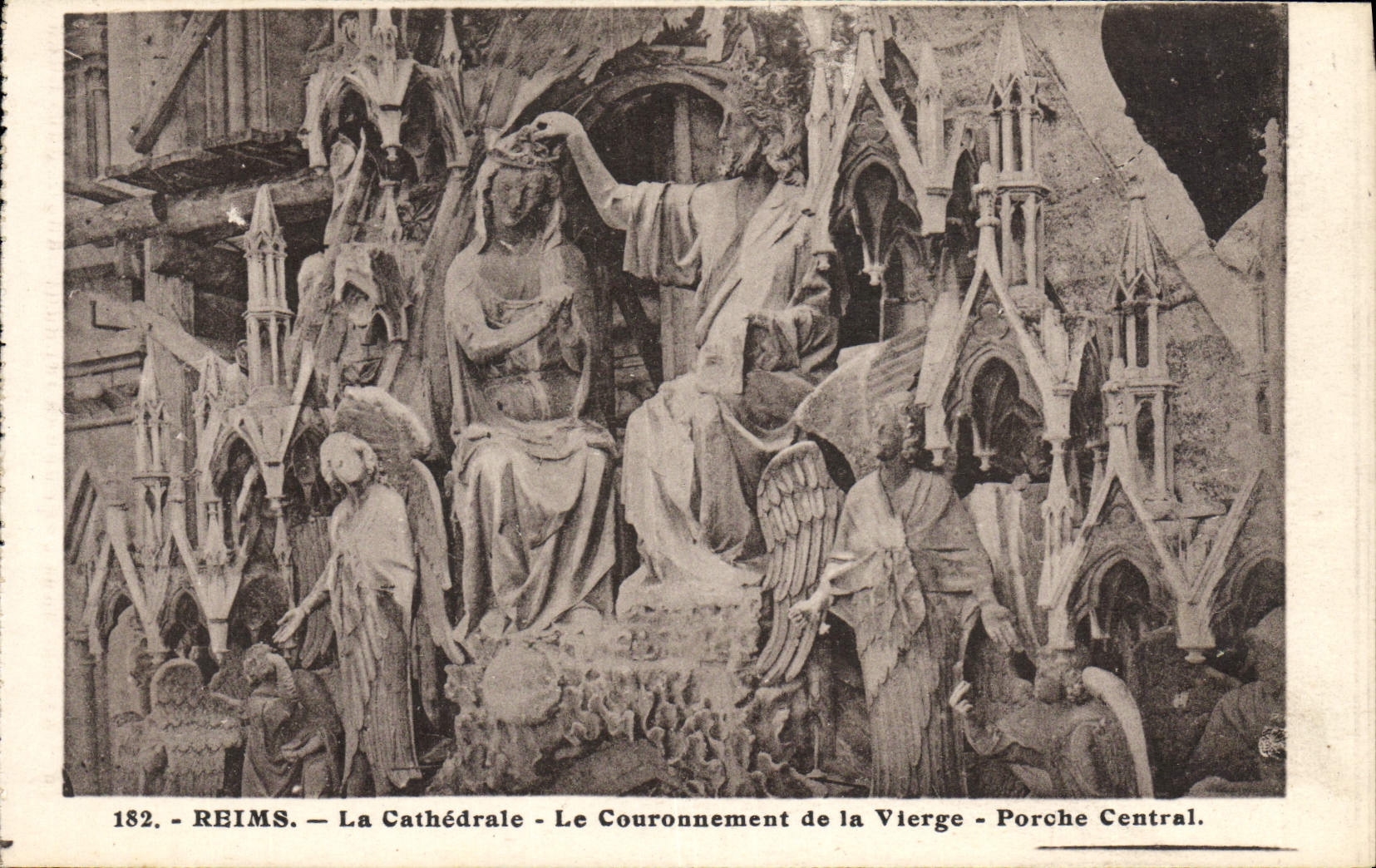 CPA Reims La Cathedrale Le Couronnement De La Vierge Porche Central