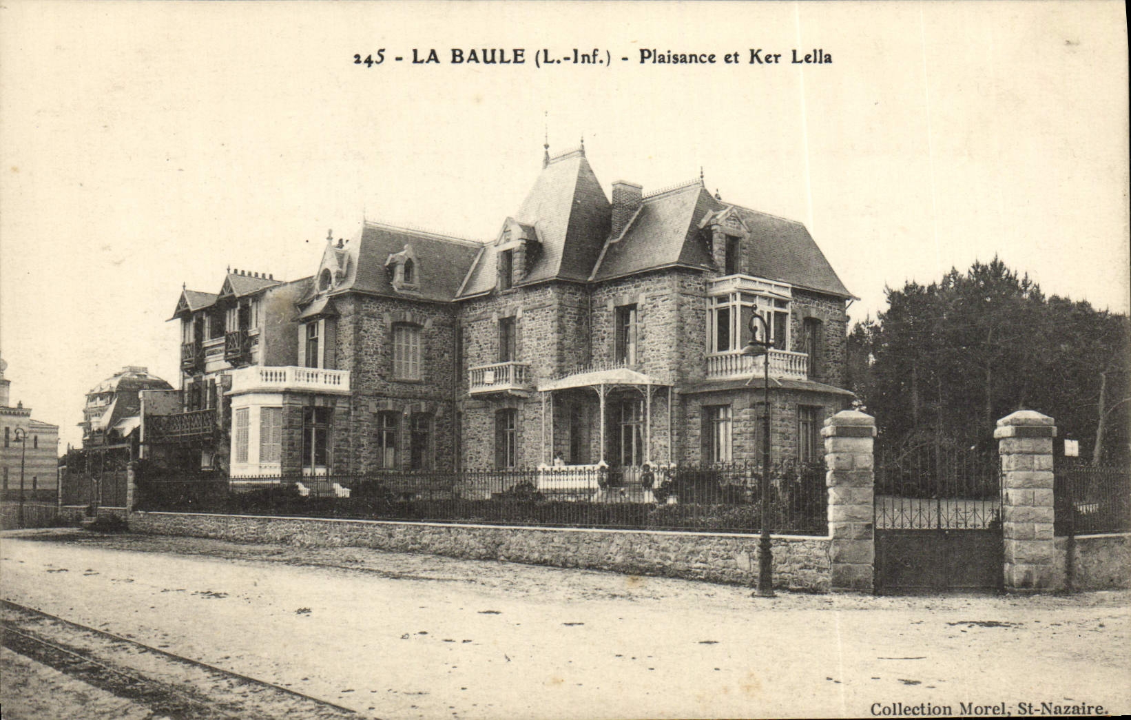 VINTAGE POSTCARD La Baule Pleasure And Ker Lella