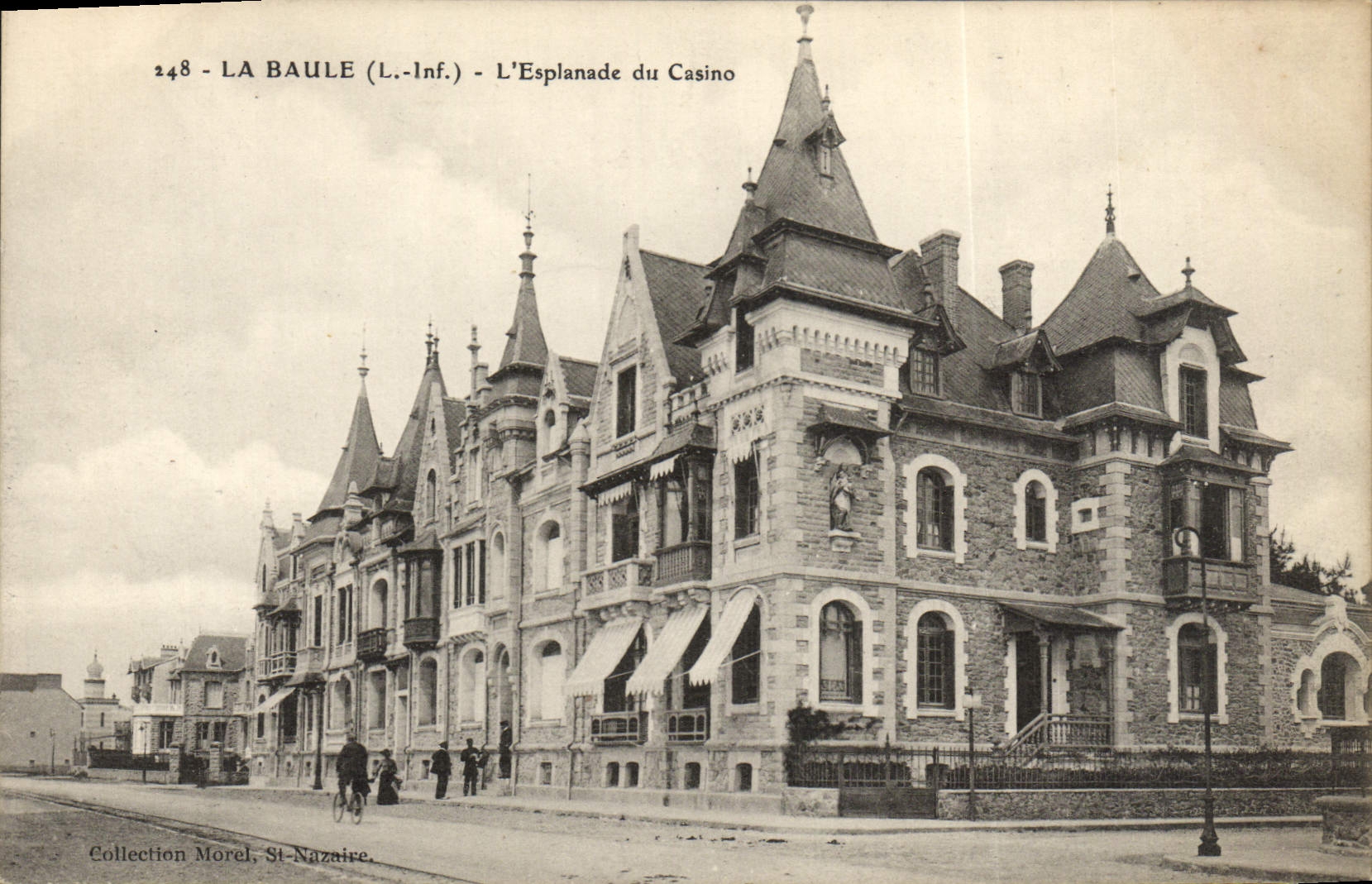 VINTAGE POSTCARD La Baule the Esplanade Of the Casino