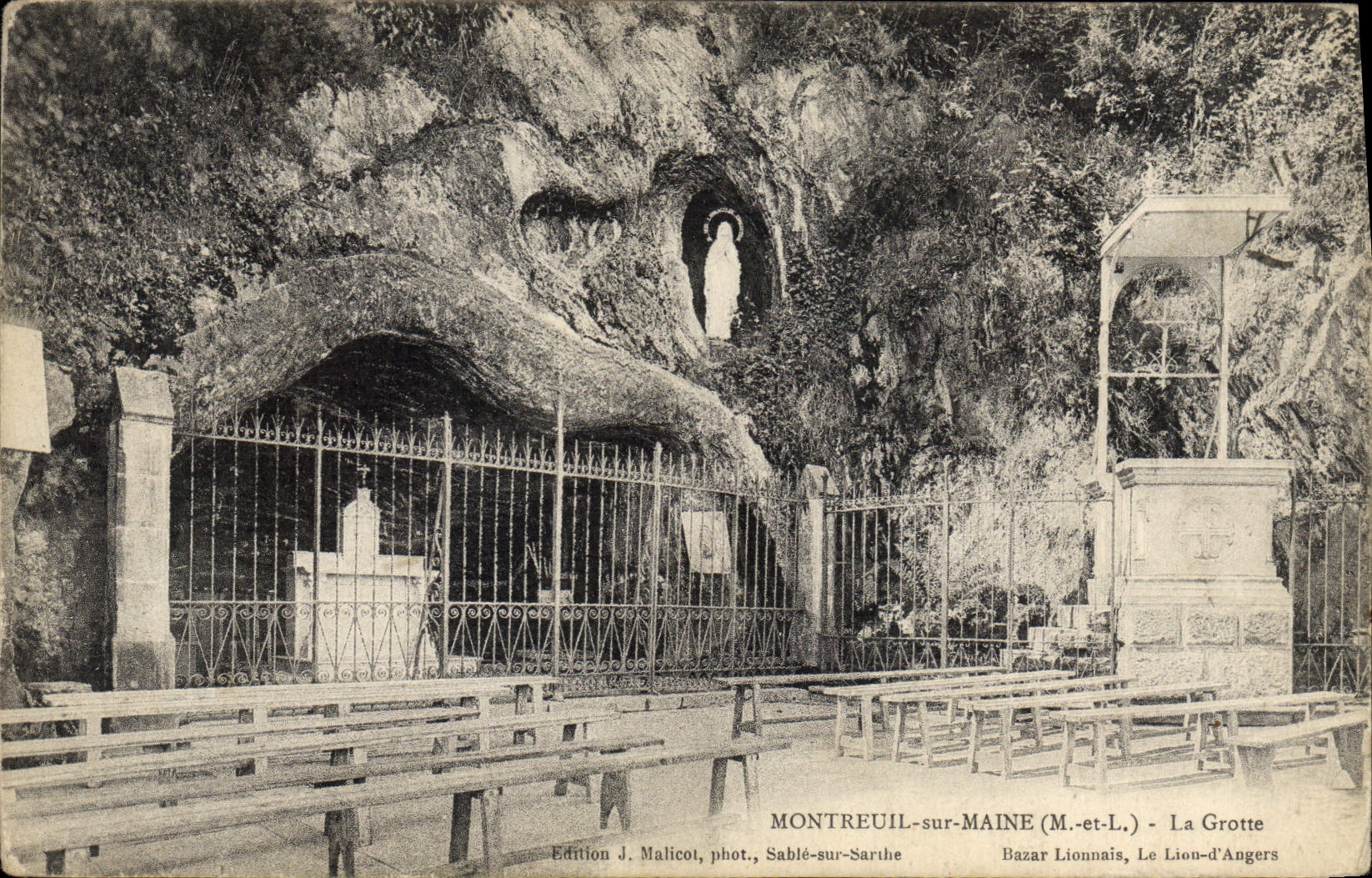 CPA Montreuil Sur Maine La Grotte