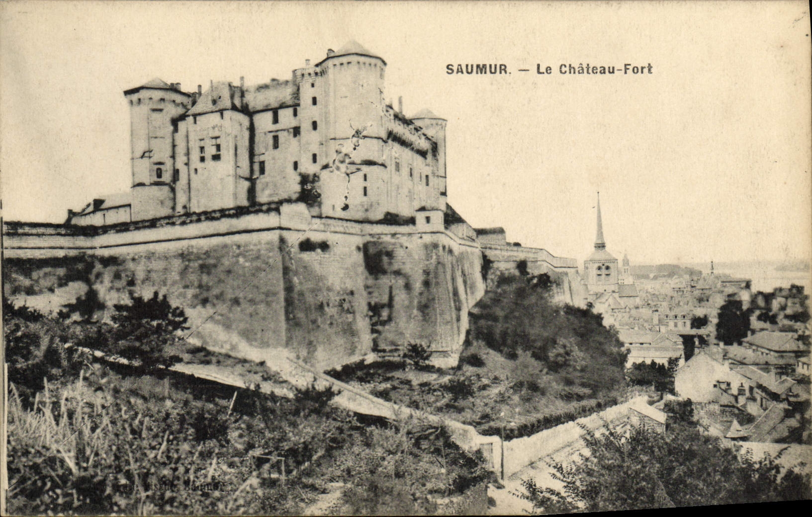 CPA Saumur Le Chateau Fort