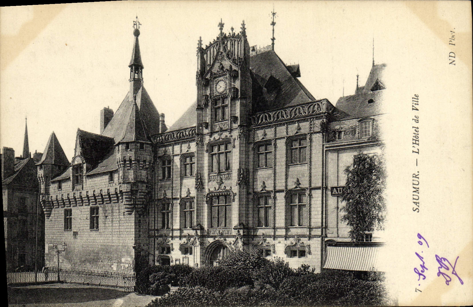 CPA Saumur L'hotel de ville 