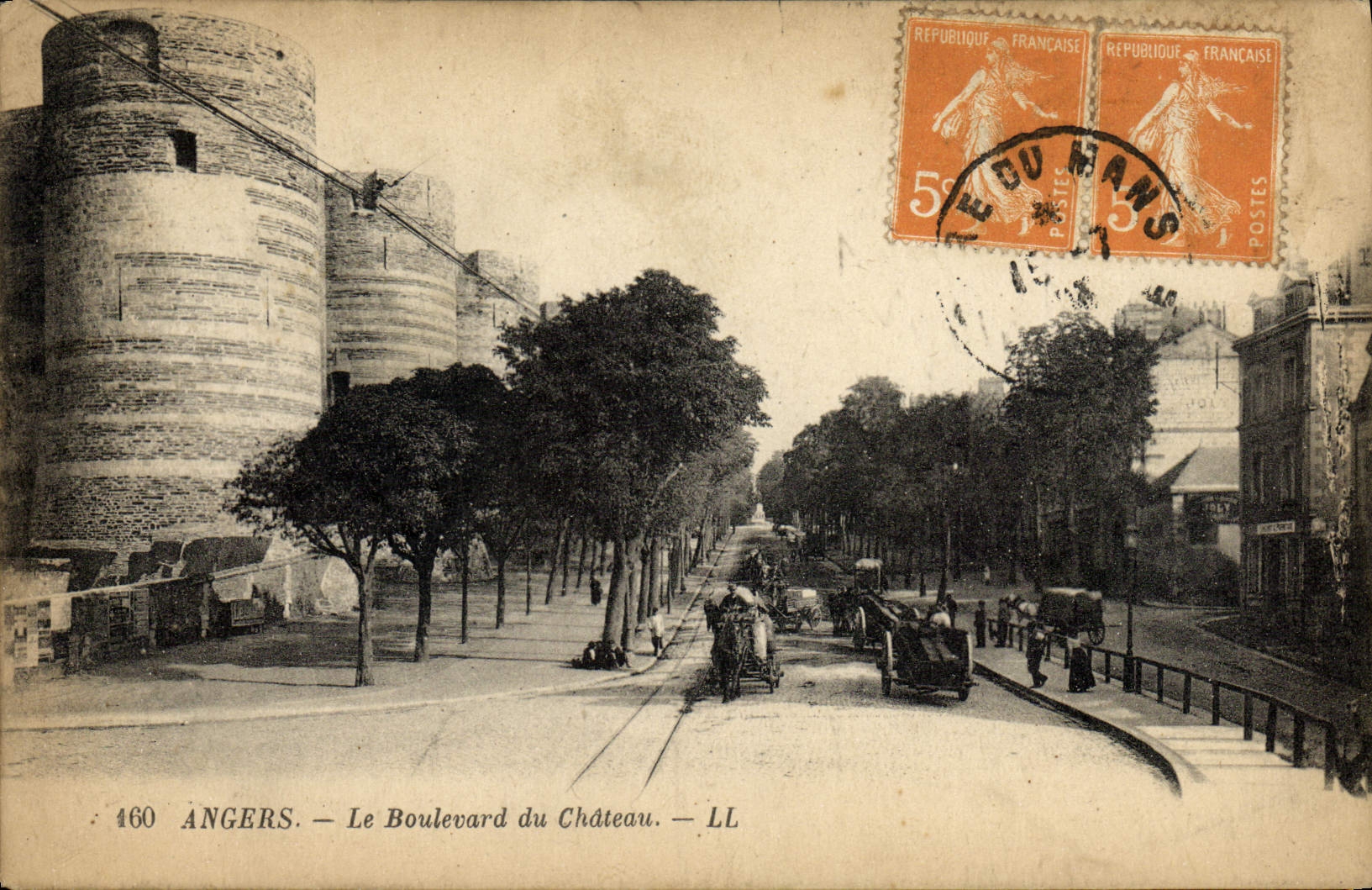 VINTAGE POSTCARD Angers the Boulevard of the Castle (animation)