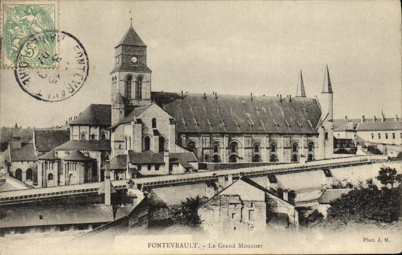 CPA Fontevrault Le Grand Moustier