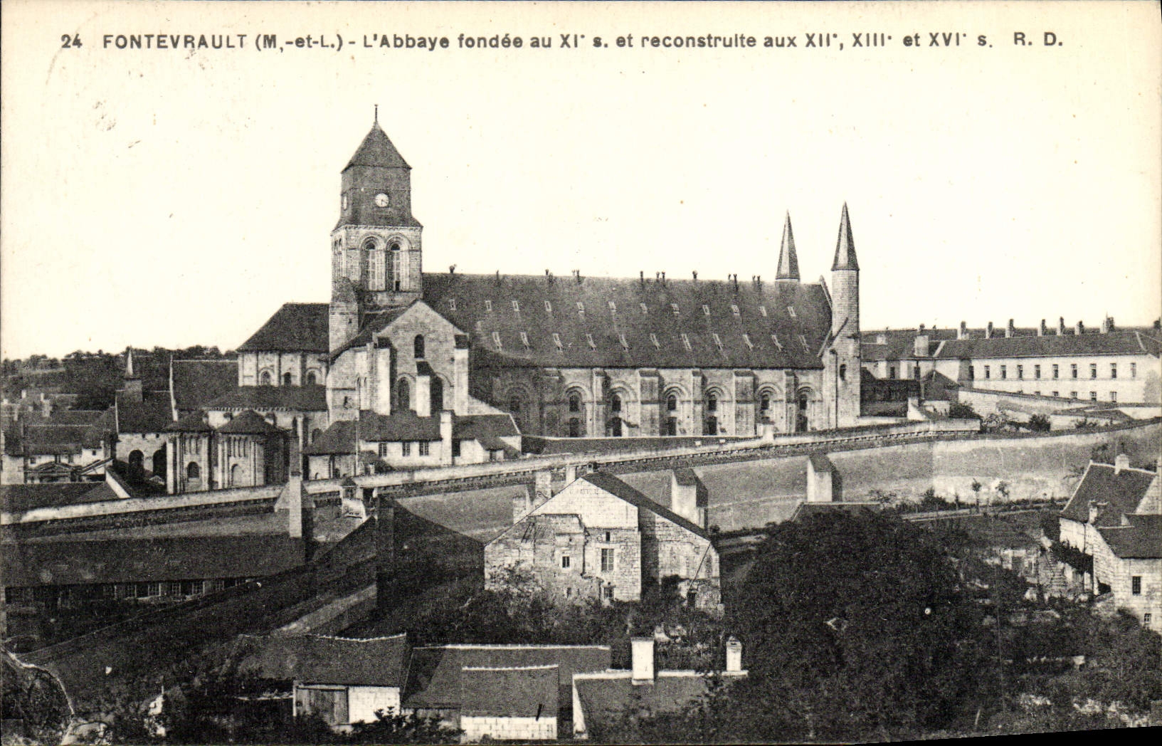 CPA Fontevrault L'Abbaye 