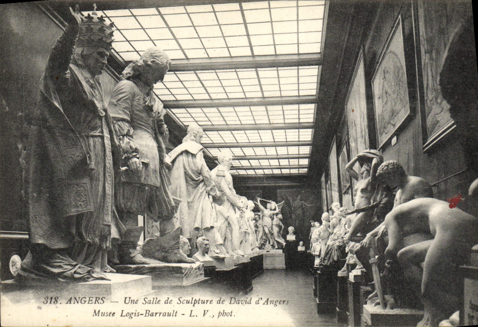 La POSTAL de la VENDIMIA encoleriza un cuarto de la escultura de David de encoleriza el hogar de Barrault del museo