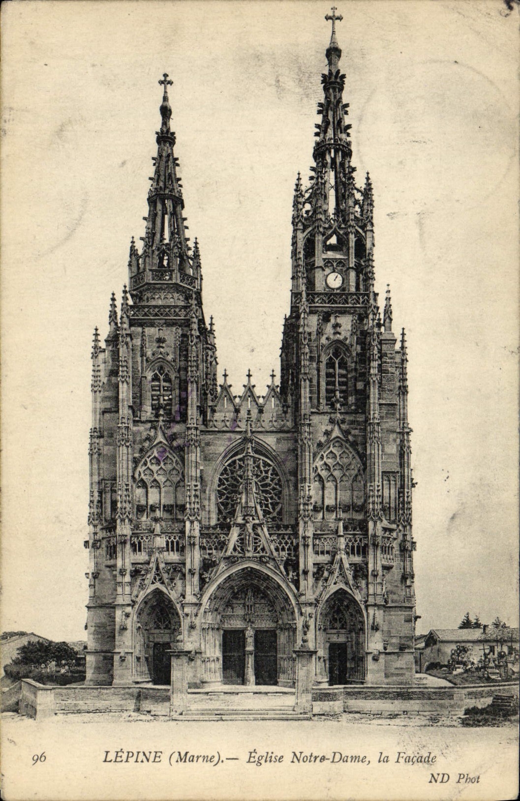 CPA Lepine Eglise Notre Dame La Facade