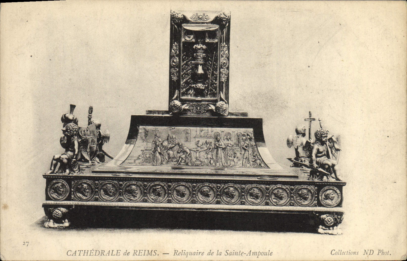 CPA Reims Cathedrale Reliquaire de la Sainte Ampoule