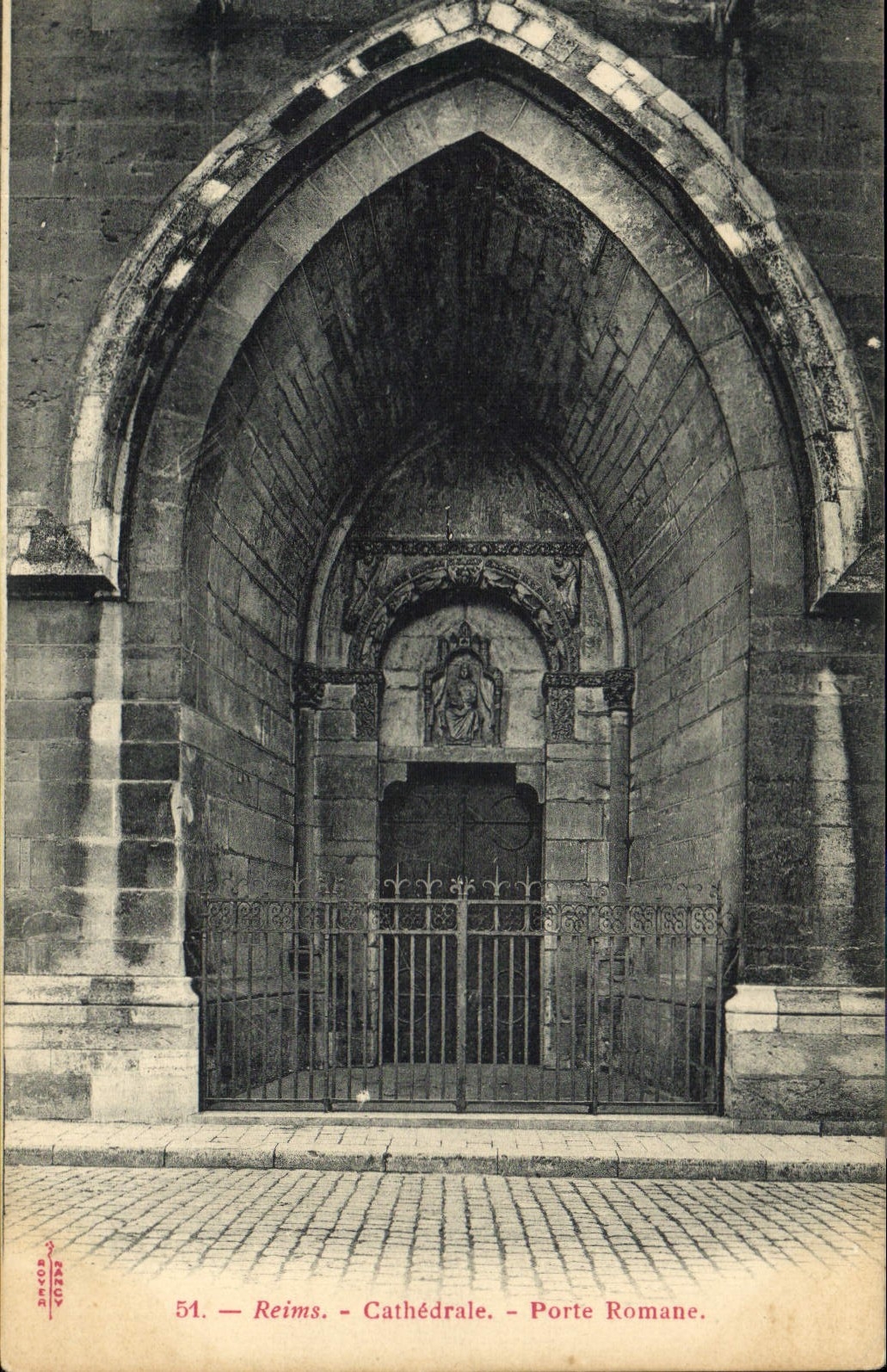 CPA Reims La Cathedrale Porte Romane