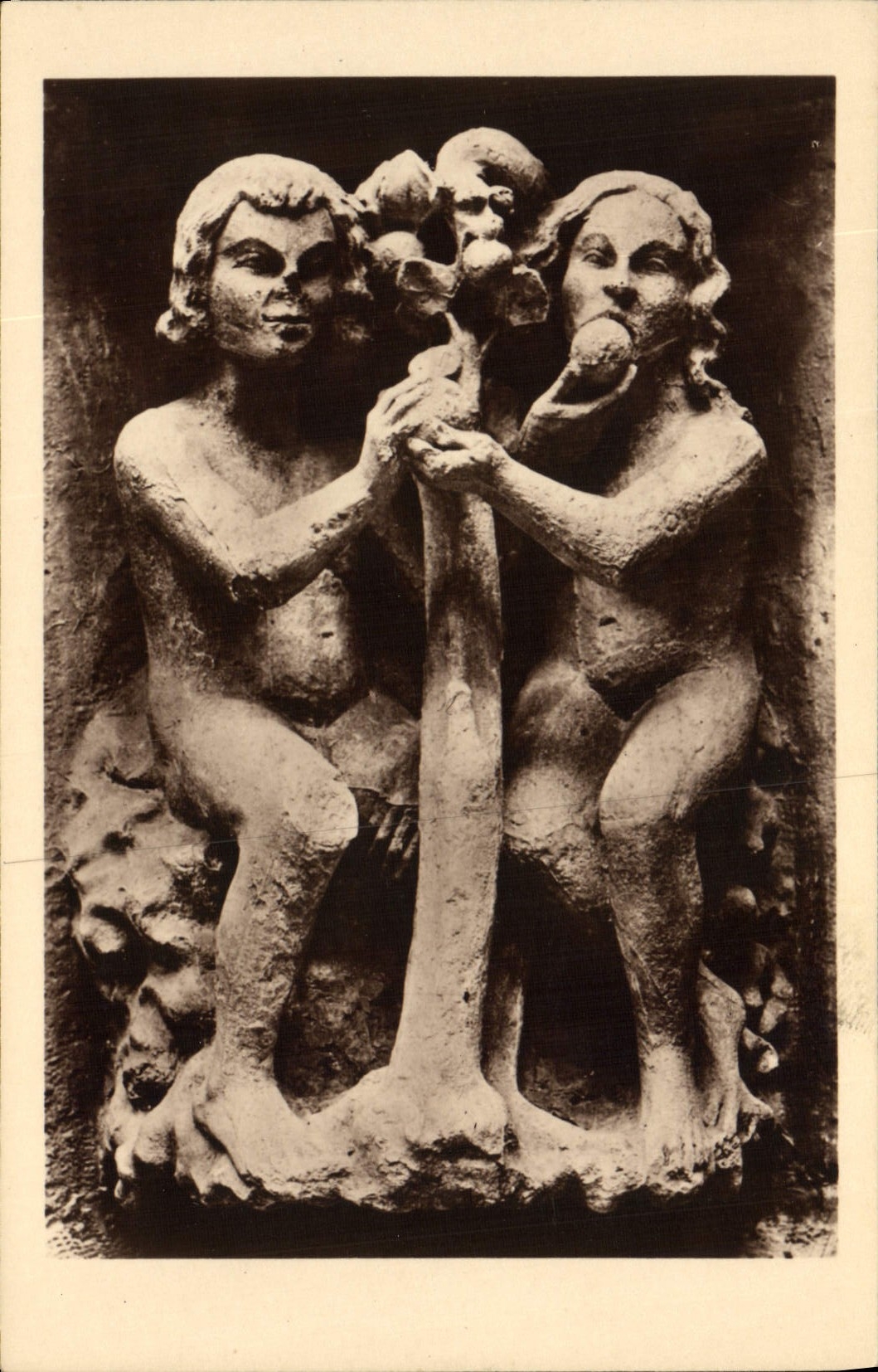 VINTAGE POSTCARD Rheims the Cathedral septentrional Frontage Archstone of the curve of the Rose