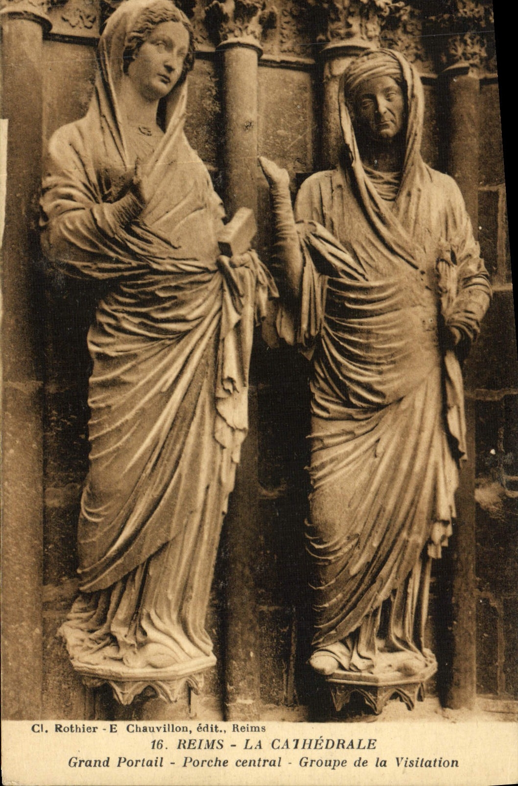 CPA Reims La Cathedrale Grand Portail Porche central Groupe de la Visitation