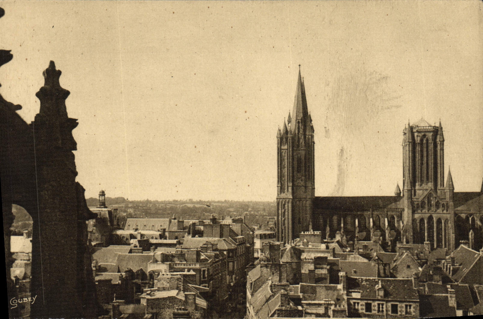 CPA Coutances La Cathedrale vue du clocher de St Pierre