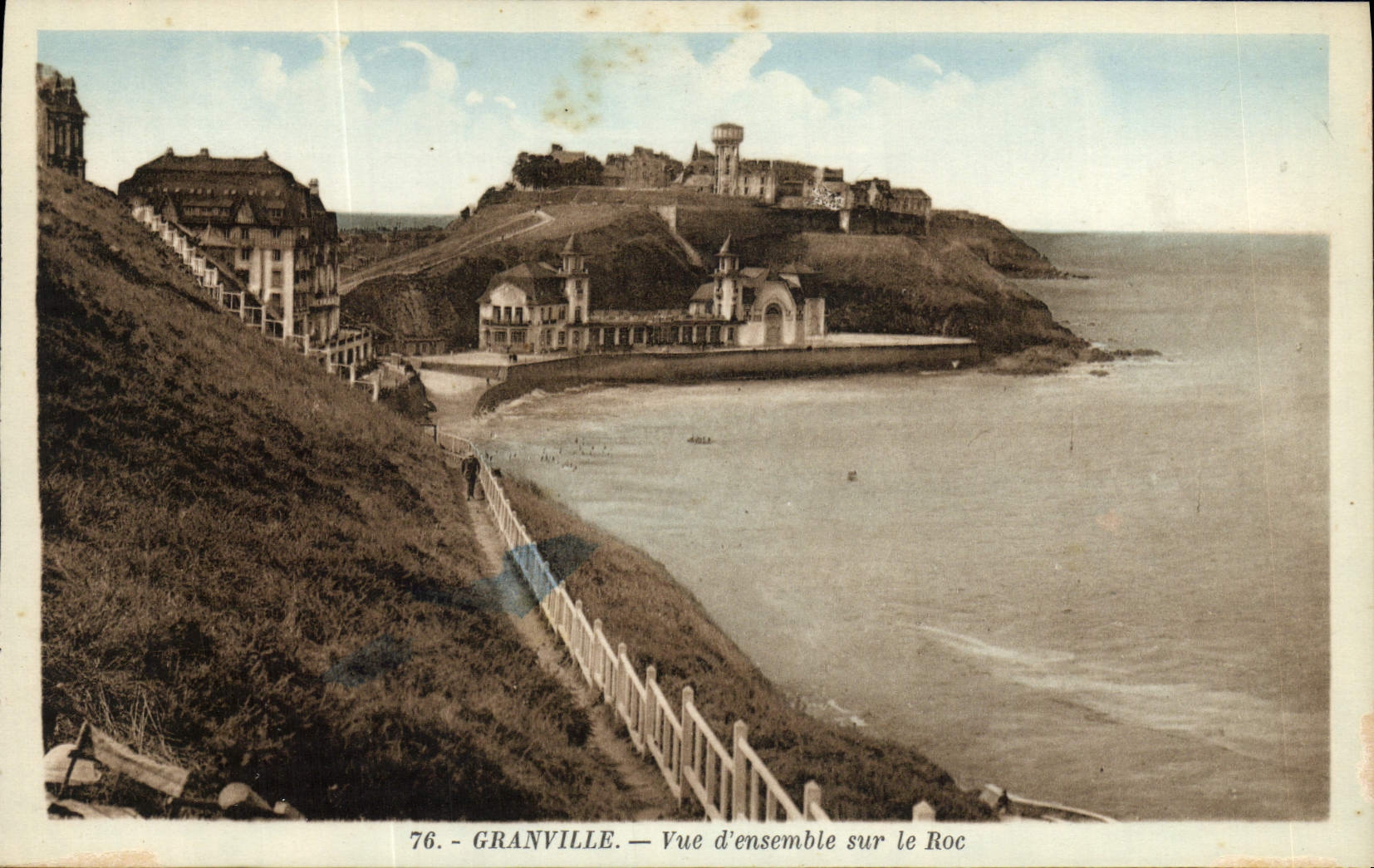 CPA Granville Vue d'Ensemble Sur Le Roc