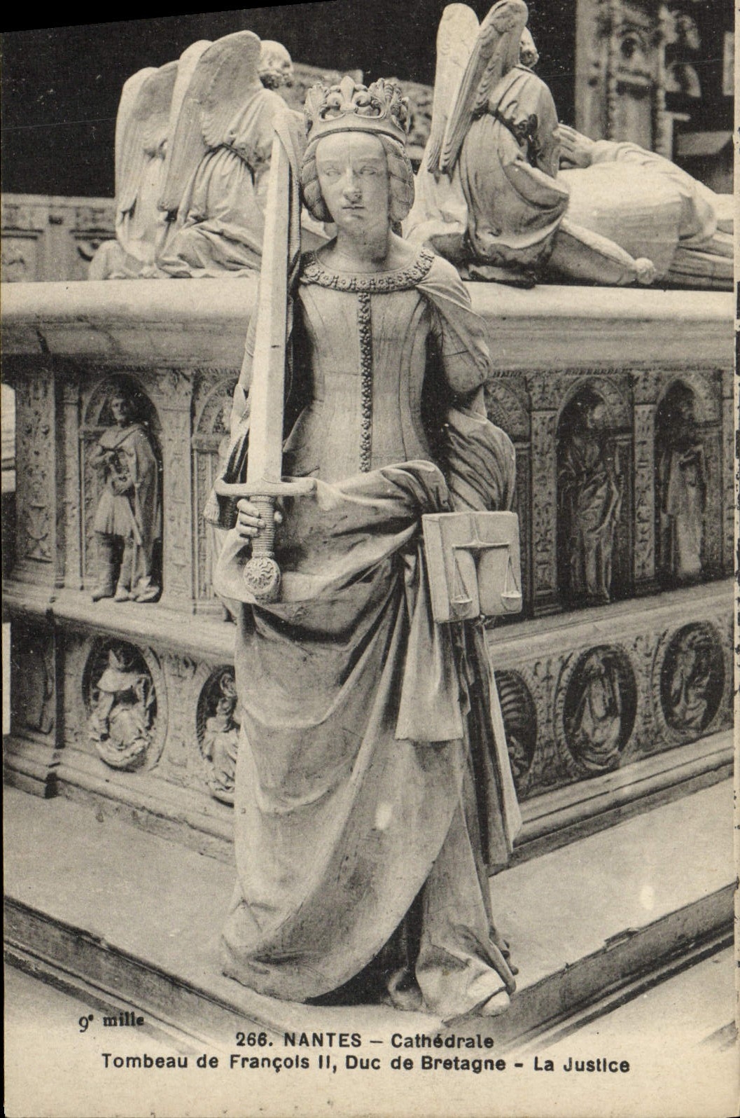 VINTAGE POSTCARD Nantes Cathedral Tomb of François II duke of Brittany Justice