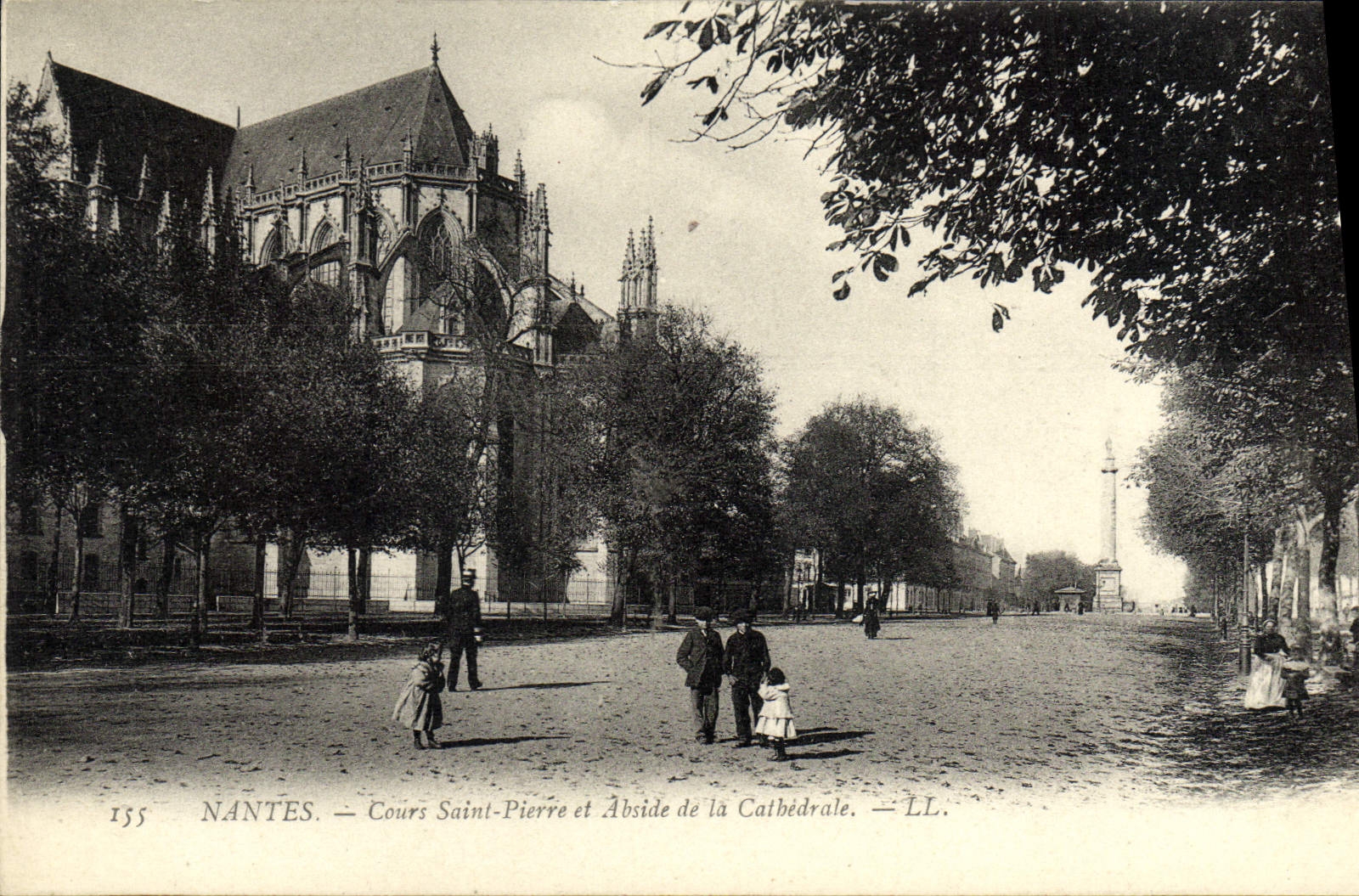 VINTAGE POSTCARD Nantes Course Saint Pierre And Abdise Of the Cathedral