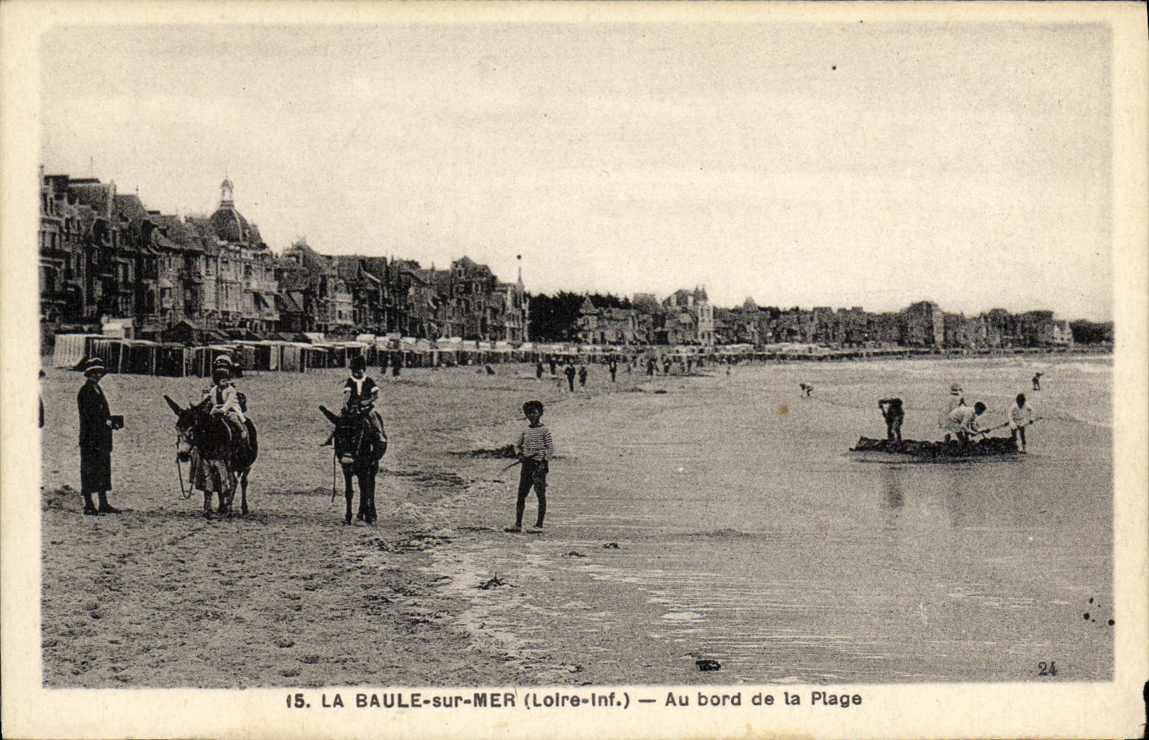 VINTAGE POSTCARD La Baule On Sea At the edge of the Beach Ass