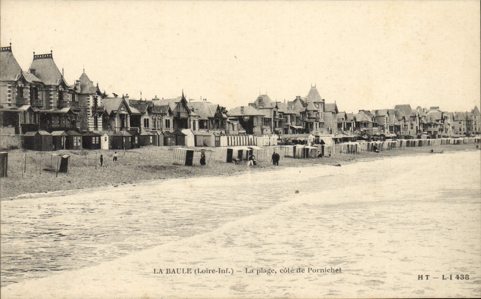 VINTAGE POSTCARD La Baule the Beach Dimensions De Pornichet
