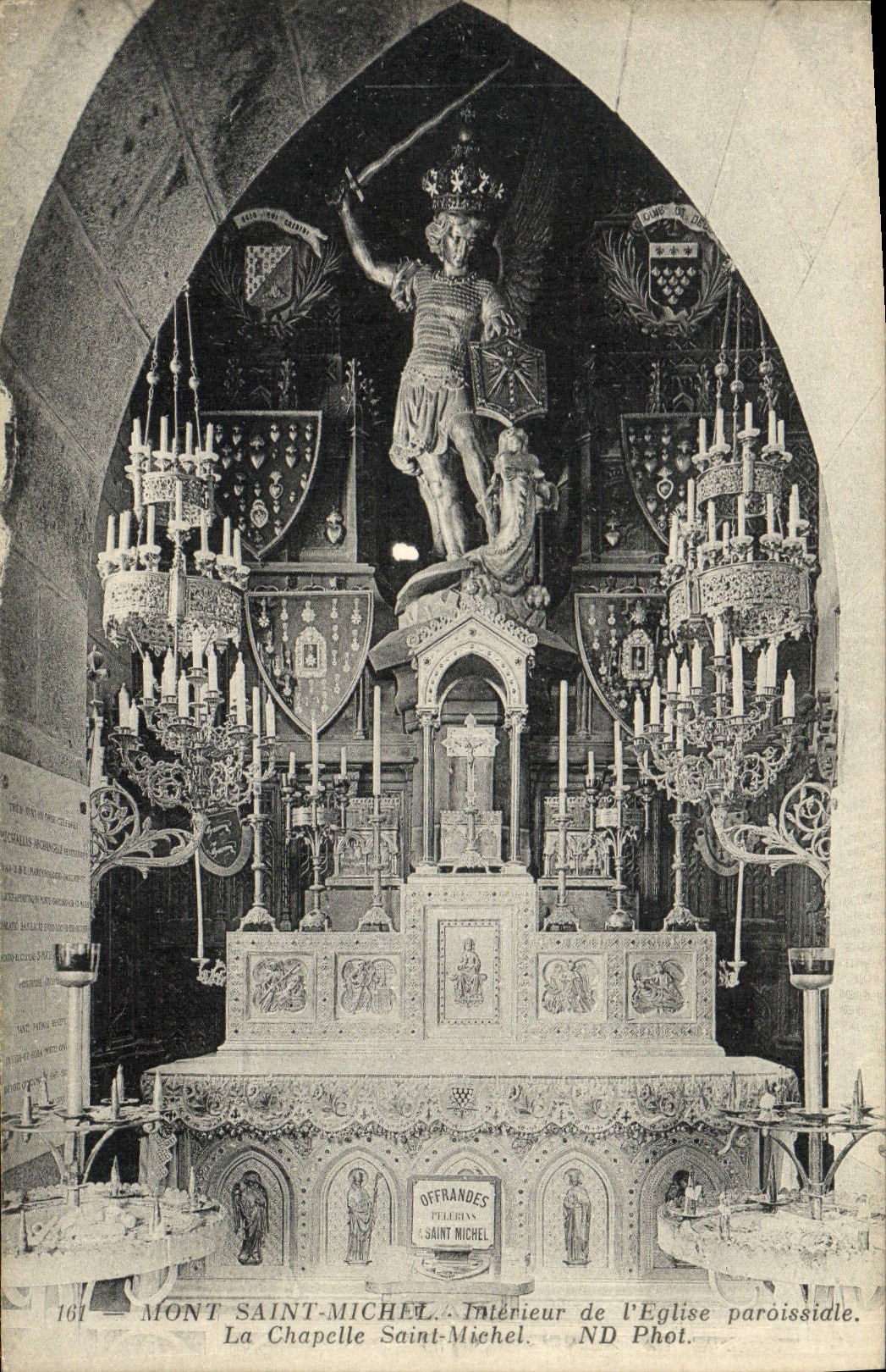 CPA Mont Saint Michel Interieur De l'Eglise Paroissiale La chapelle Saint Michel Archange Gabriel