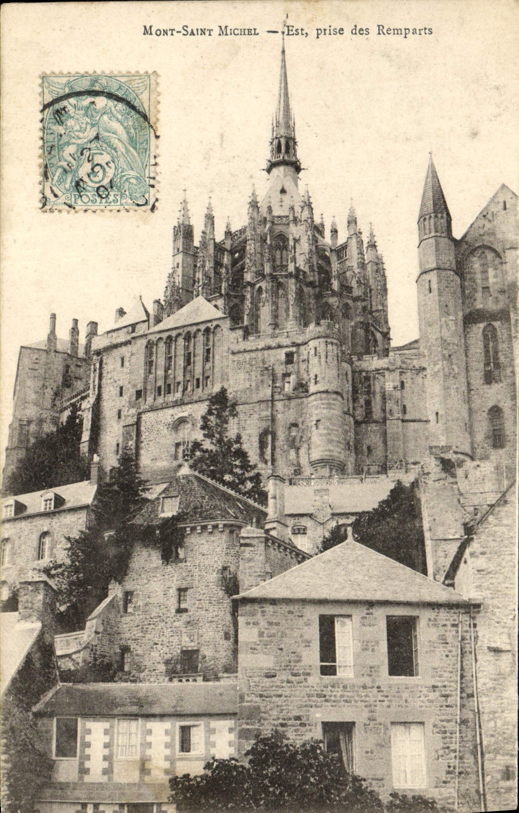 CPA Mont Saint Michel Est Prise Des Remparts