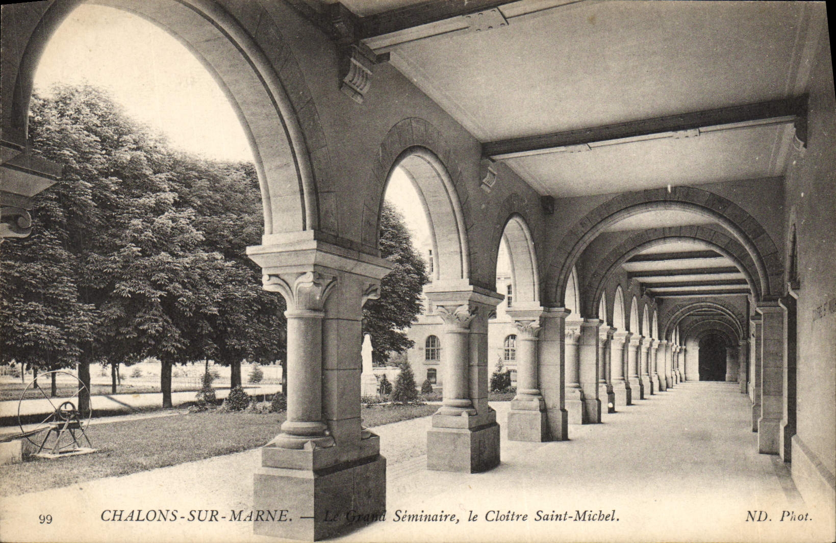 VINTAGE POSTCARD Trawl-nets On the Marne the Castle Seminar the Cloister Saint Michel