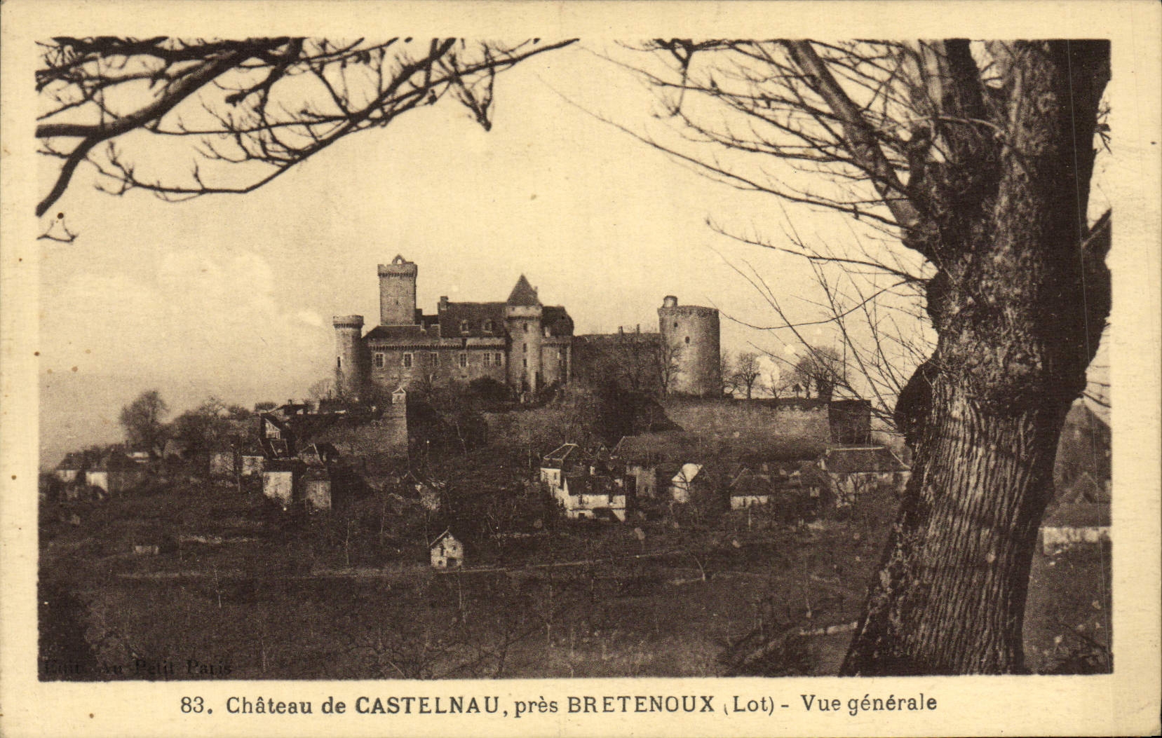 VINTAGE POSTCARD Castle De Castelnau Close Bretenoux View