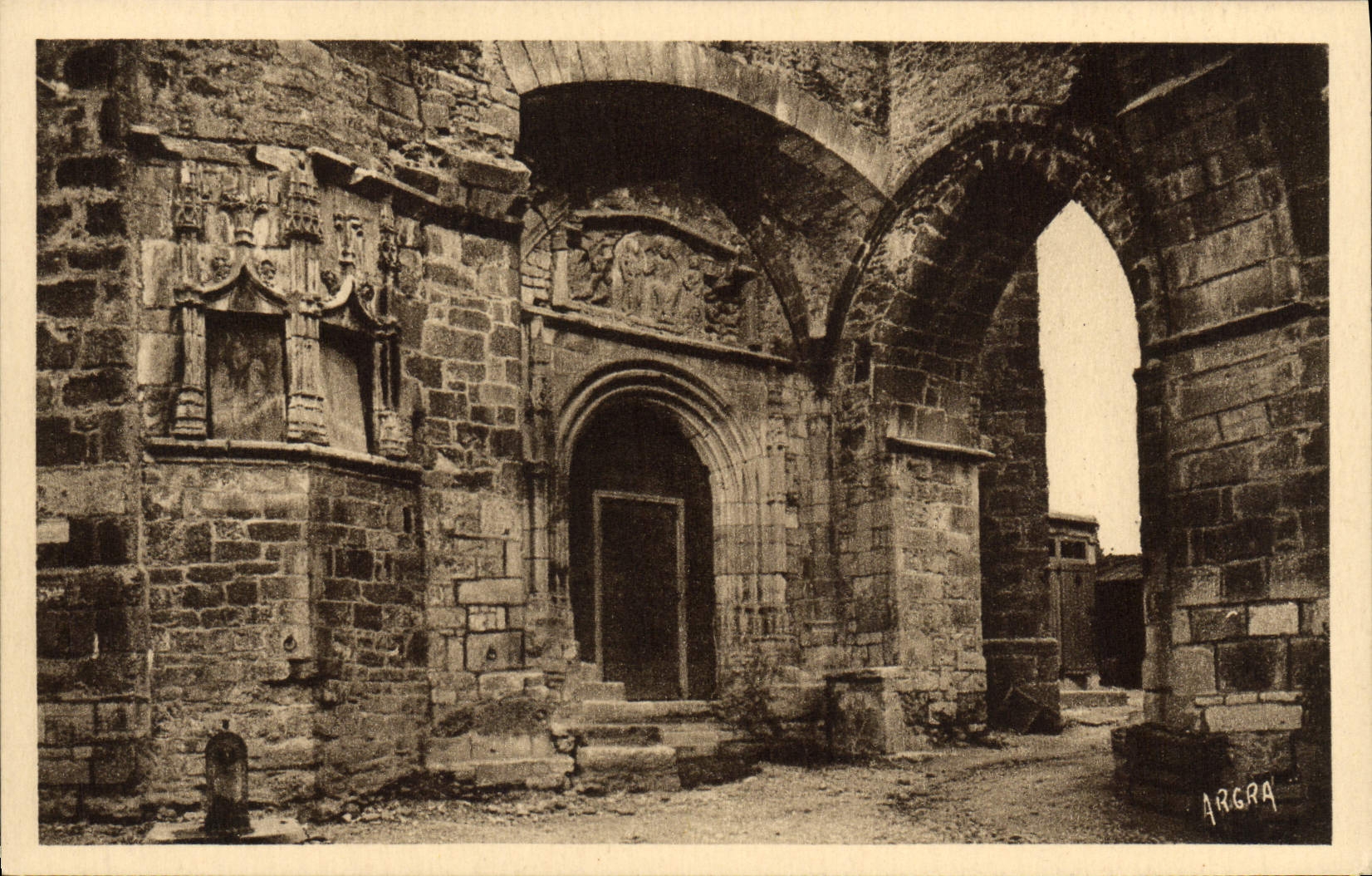 VINTAGE POSTCARD Souillac Porch Of the Belfry