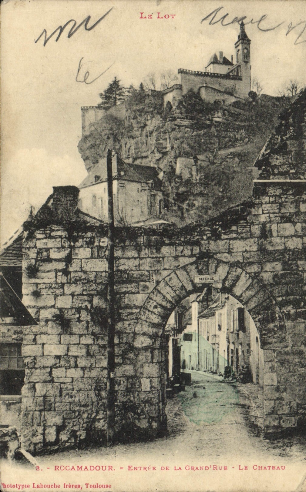 VINTAGE POSTCARD the Batch Rocamadour Entered Of Main street the Castle