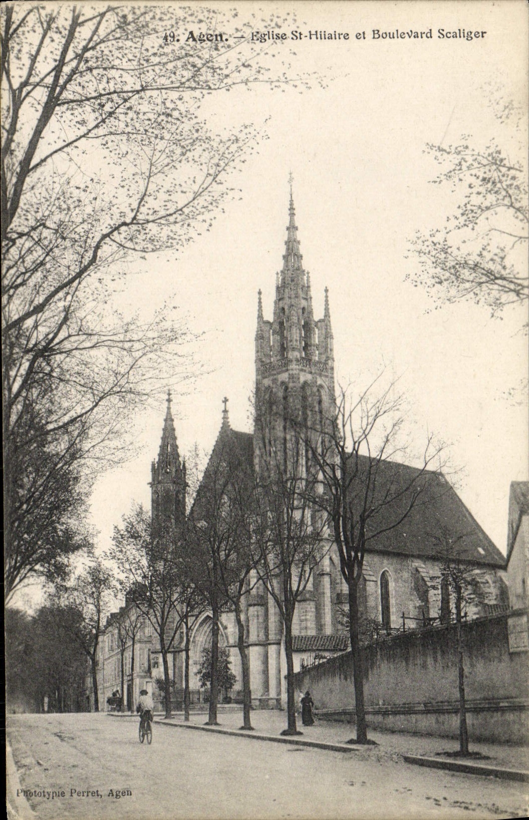 CPA Agen Eglise St Hilaire Et boulevard Scaliger