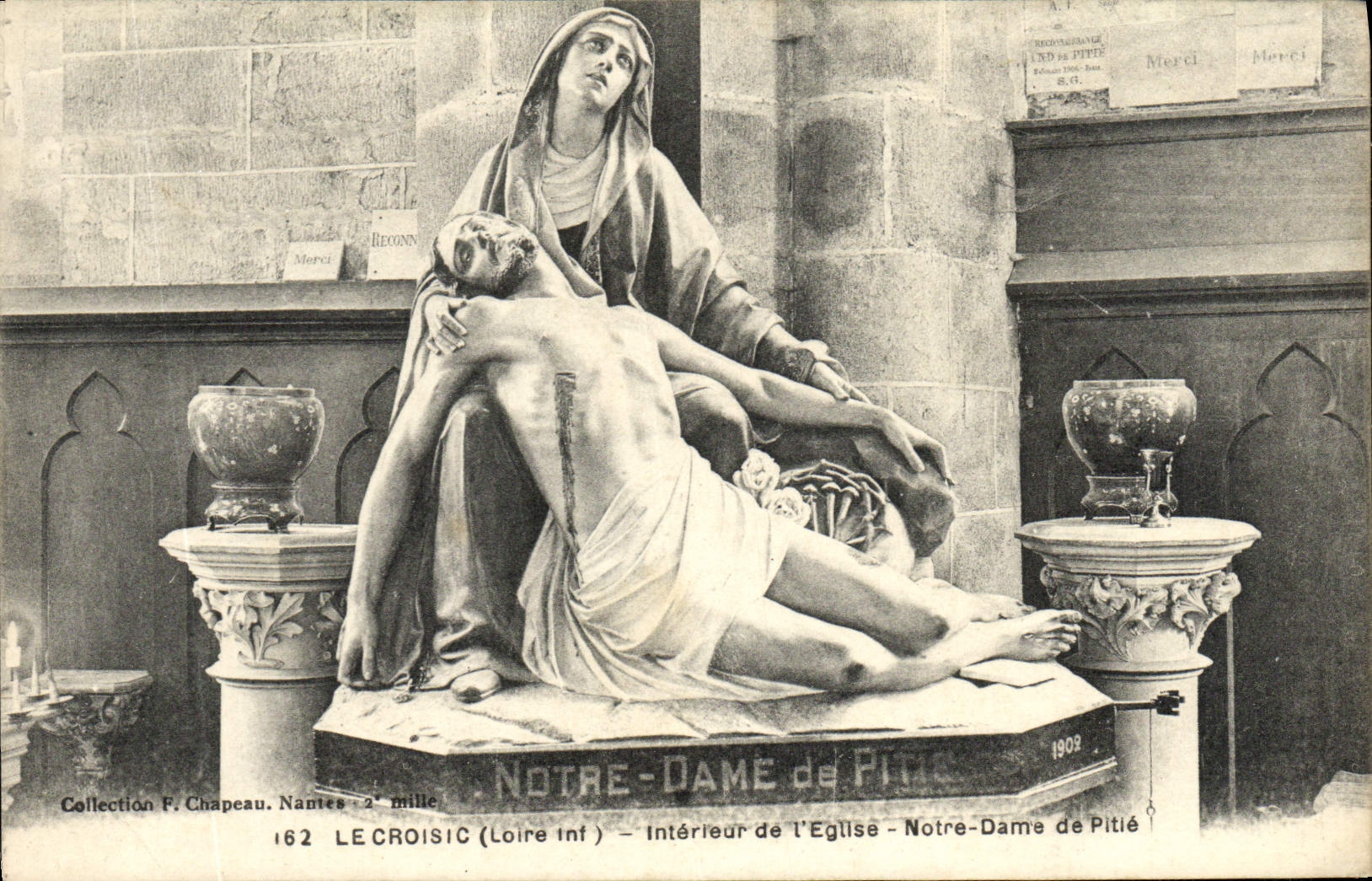 VINTAGE POSTCARD Interior Croisic Of the Church Notre Dame De Pitie