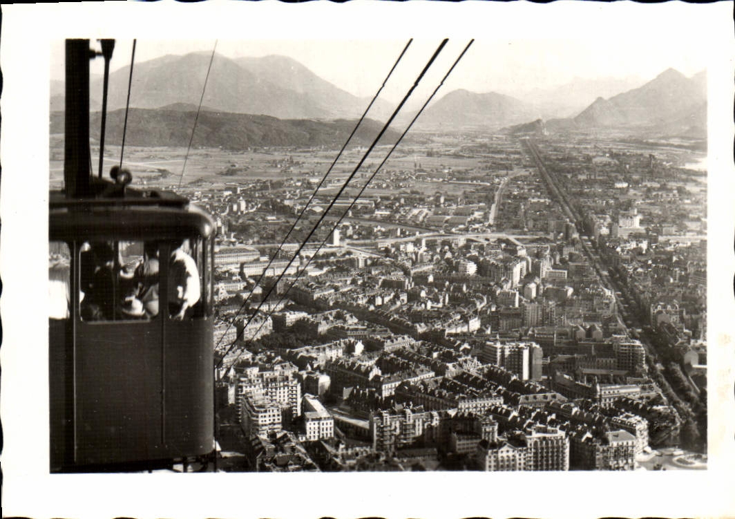 POSTAL MODERNA el Teleferic del Bastille de la perspectiva en la ciudad de Grenoble