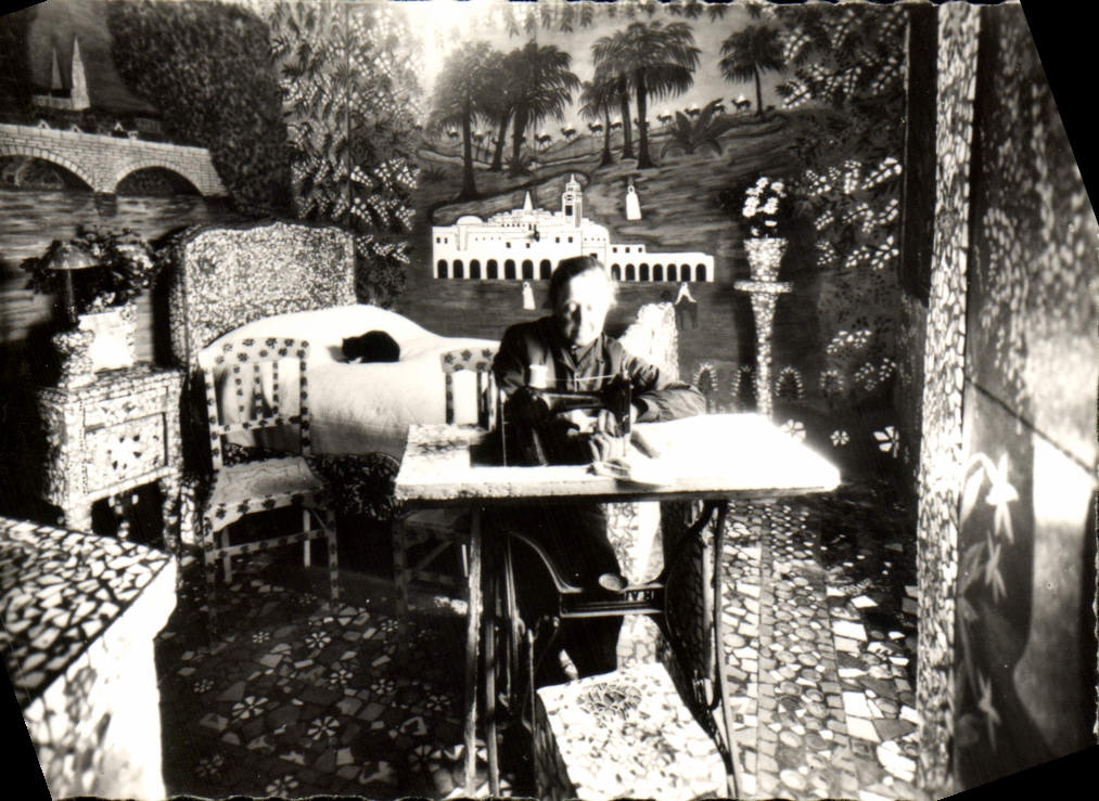 POSTAL MODERNA casa de Picassiette el cuarto de ser dormido