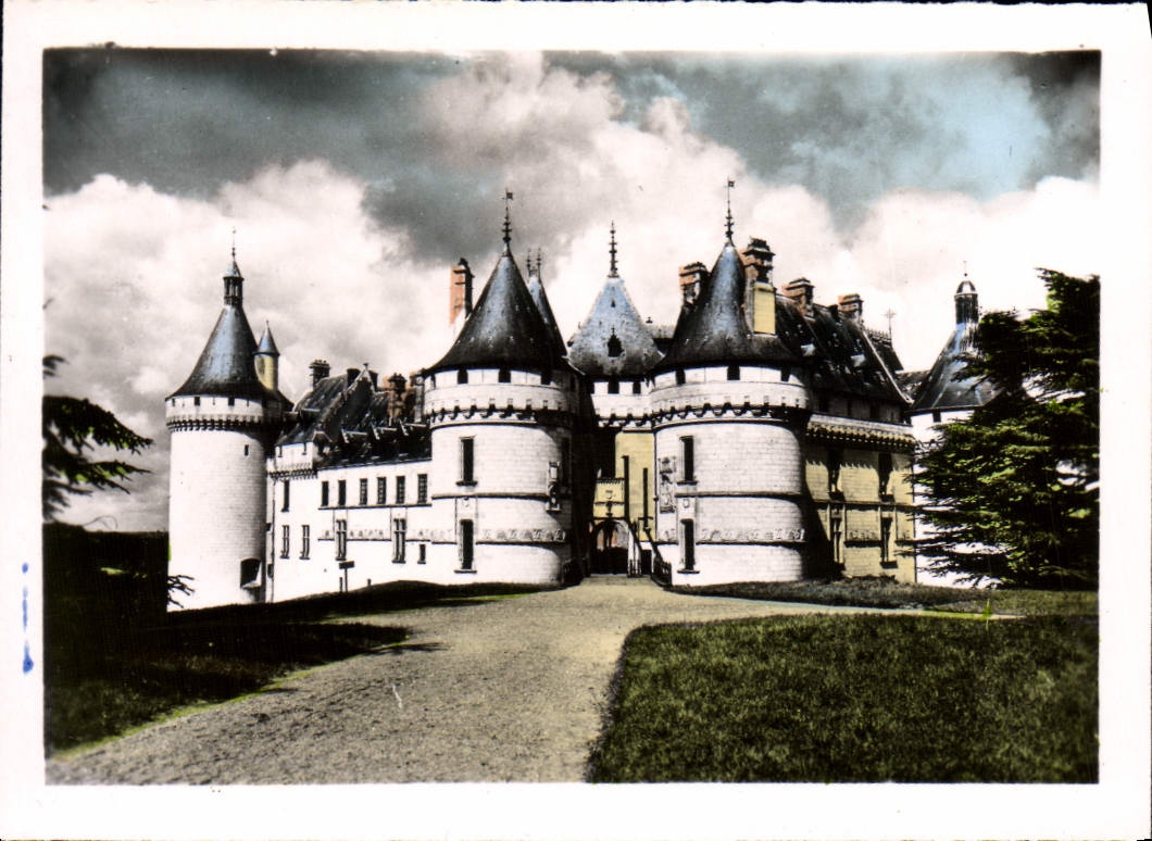 CPM Le Chateau De Chaumont Sur Loire La Facade Sur Le Parc