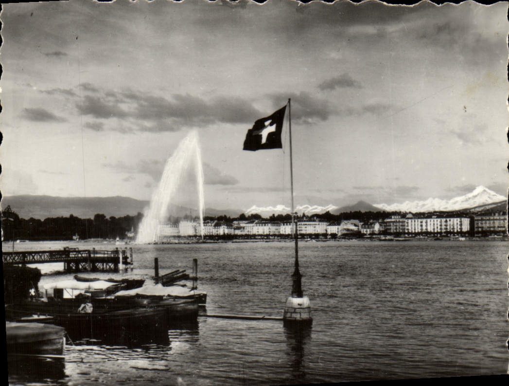 CPM Geneve La Rade Et Le Mont Blanc