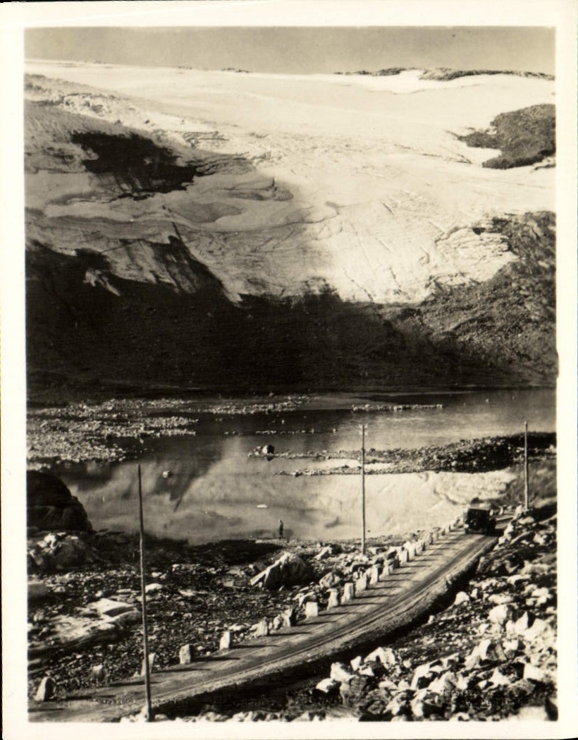 MODERN CARD FRA Fjellet Mellem Videsaeter Grotli