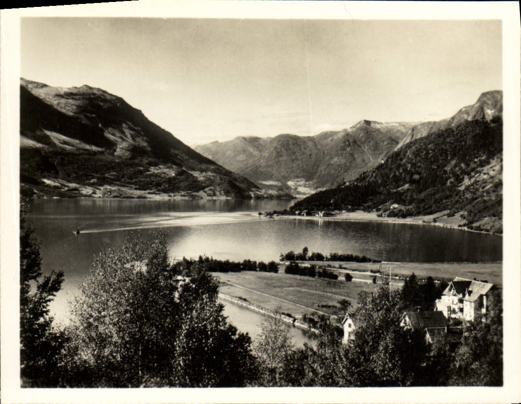 CPM Strynsvattnet Med Hjelle Hotell