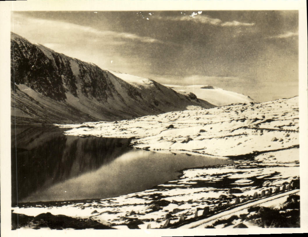 MODERN CARD Stryn Grotli