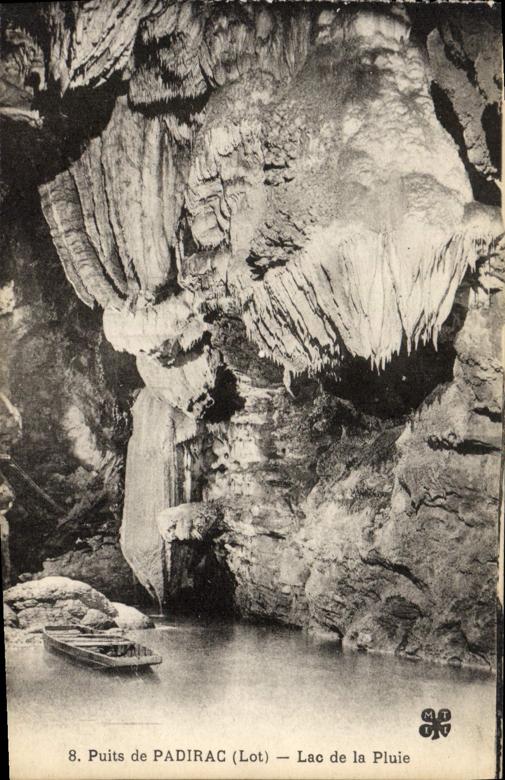 CPA Puits De Padirac Lac De La Pluie