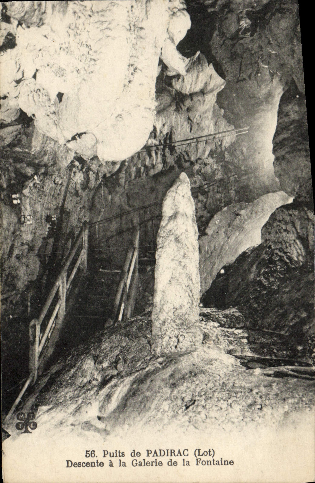 CPA Puits De Padirac Descente A La Galerie De La Fontaine