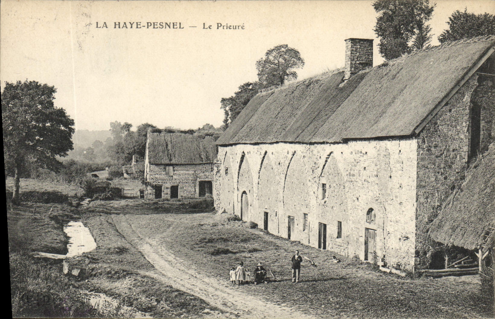 CPA La Haye Pesnel Le Prieure