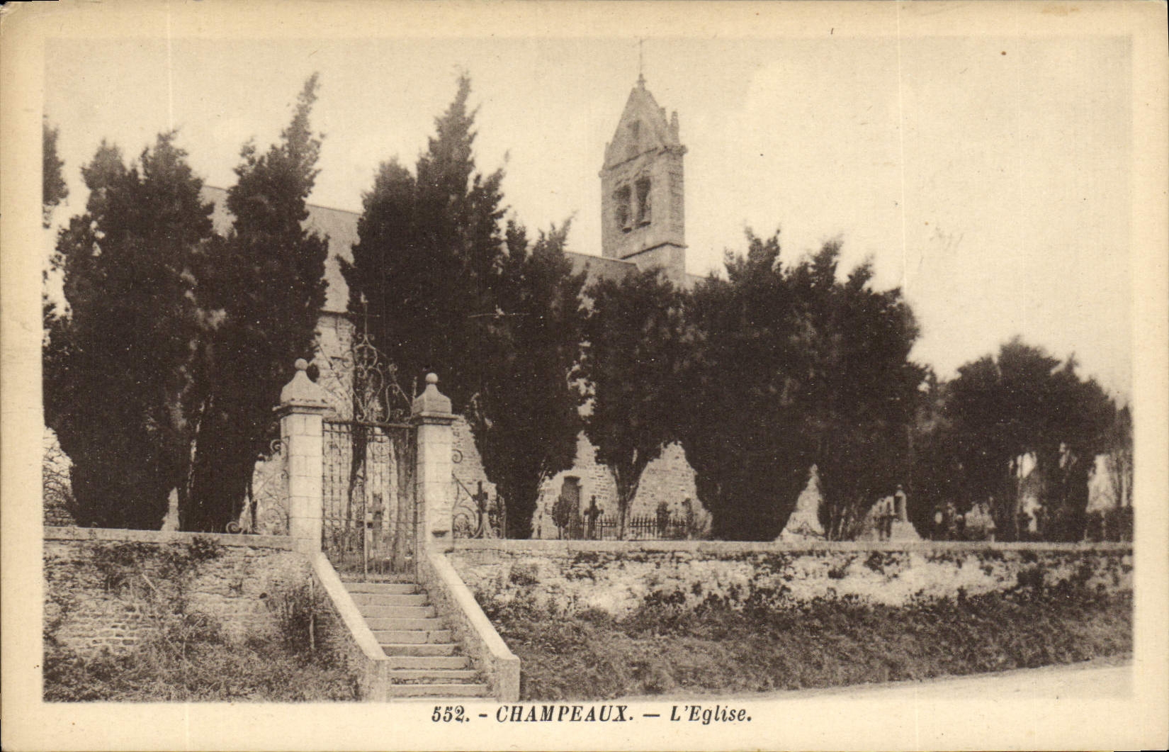 VINTAGE POSTCARD Champeaux the Church