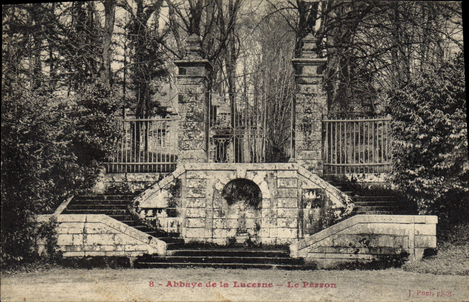 VINTAGE POSTCARD Abbey Of Lucerne the Perron