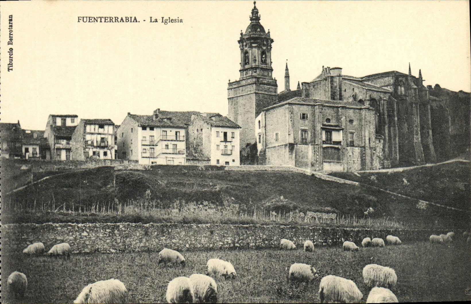 CPA Fuenterrabia La Iglesia Moutons