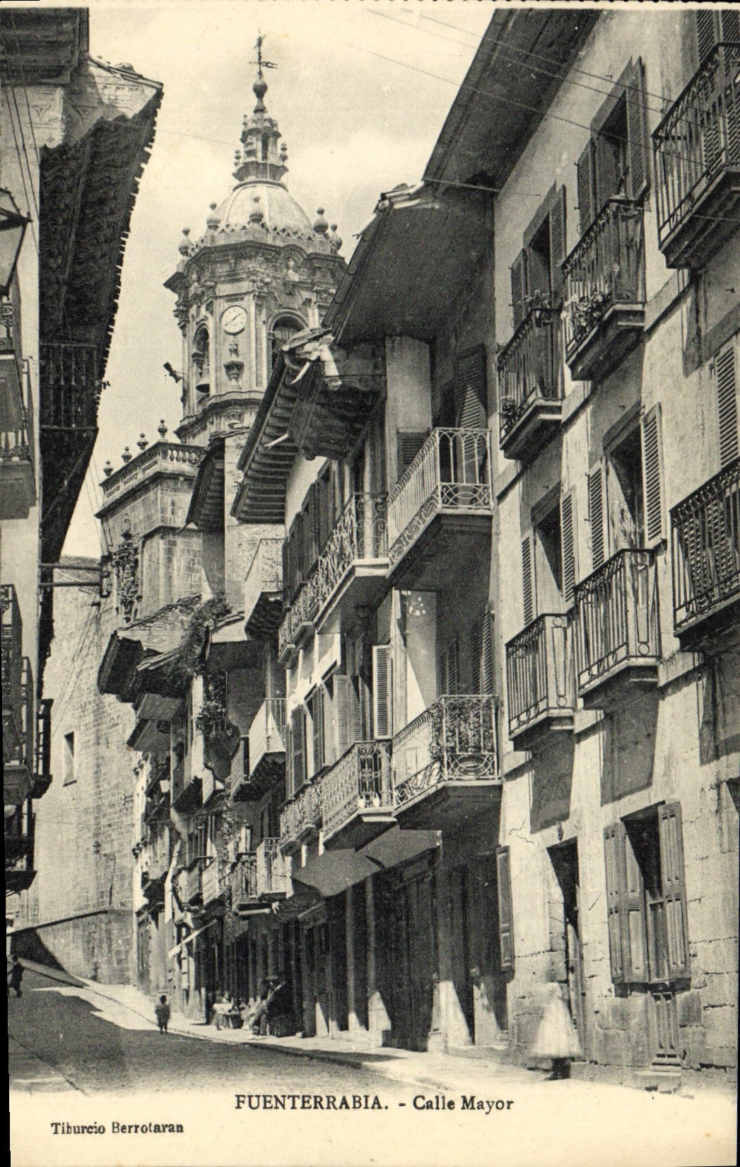 CPA Fuenterrabia Calle Mayor