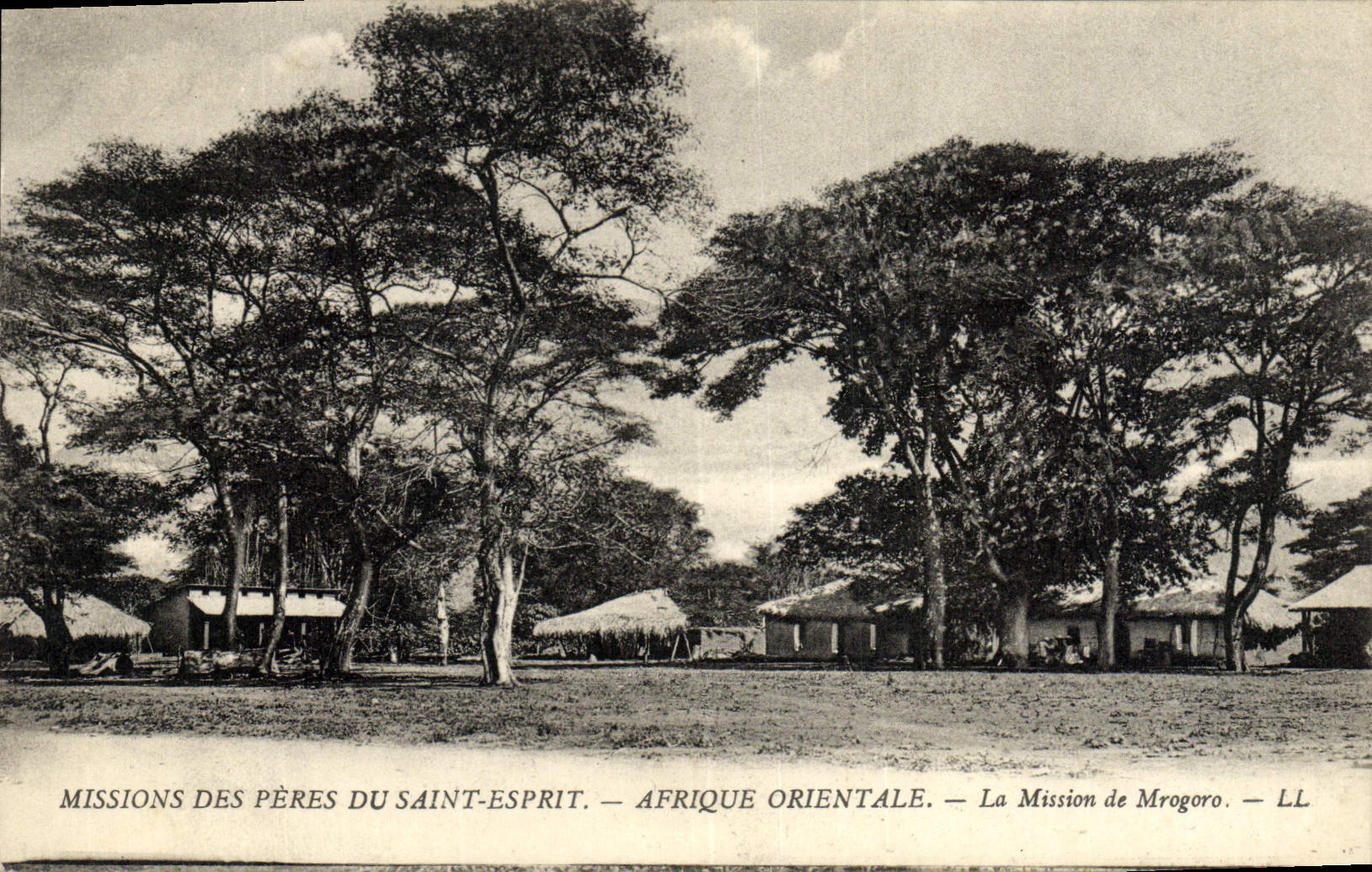 VINTAGE POSTCARD Missions Of the Fathers Of the Saint Eastern Africa Spirit the Mission De Mrogoro