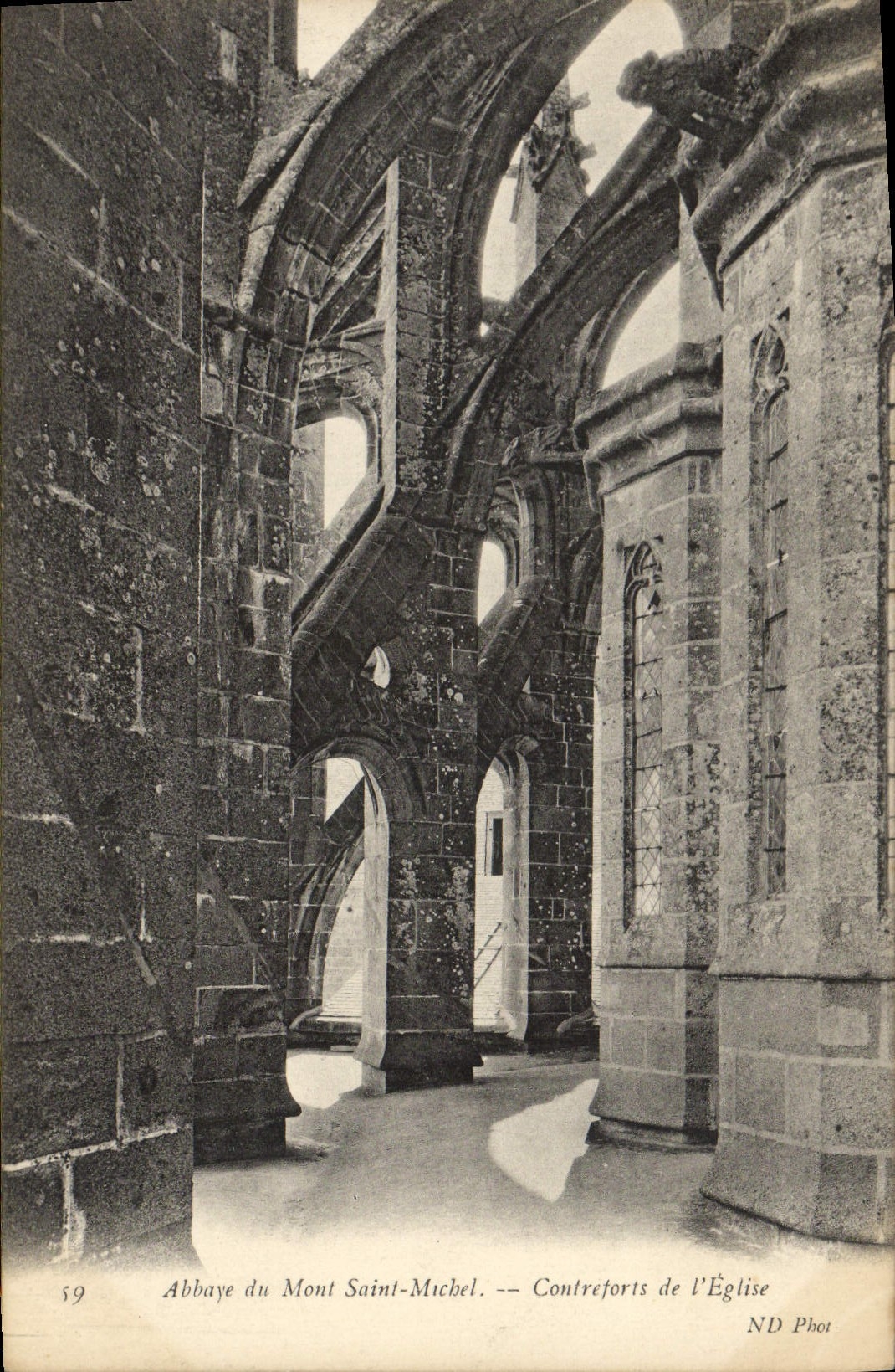 CPA Abbaye Du Mont Saint Michel Contreforts De l'Eglise